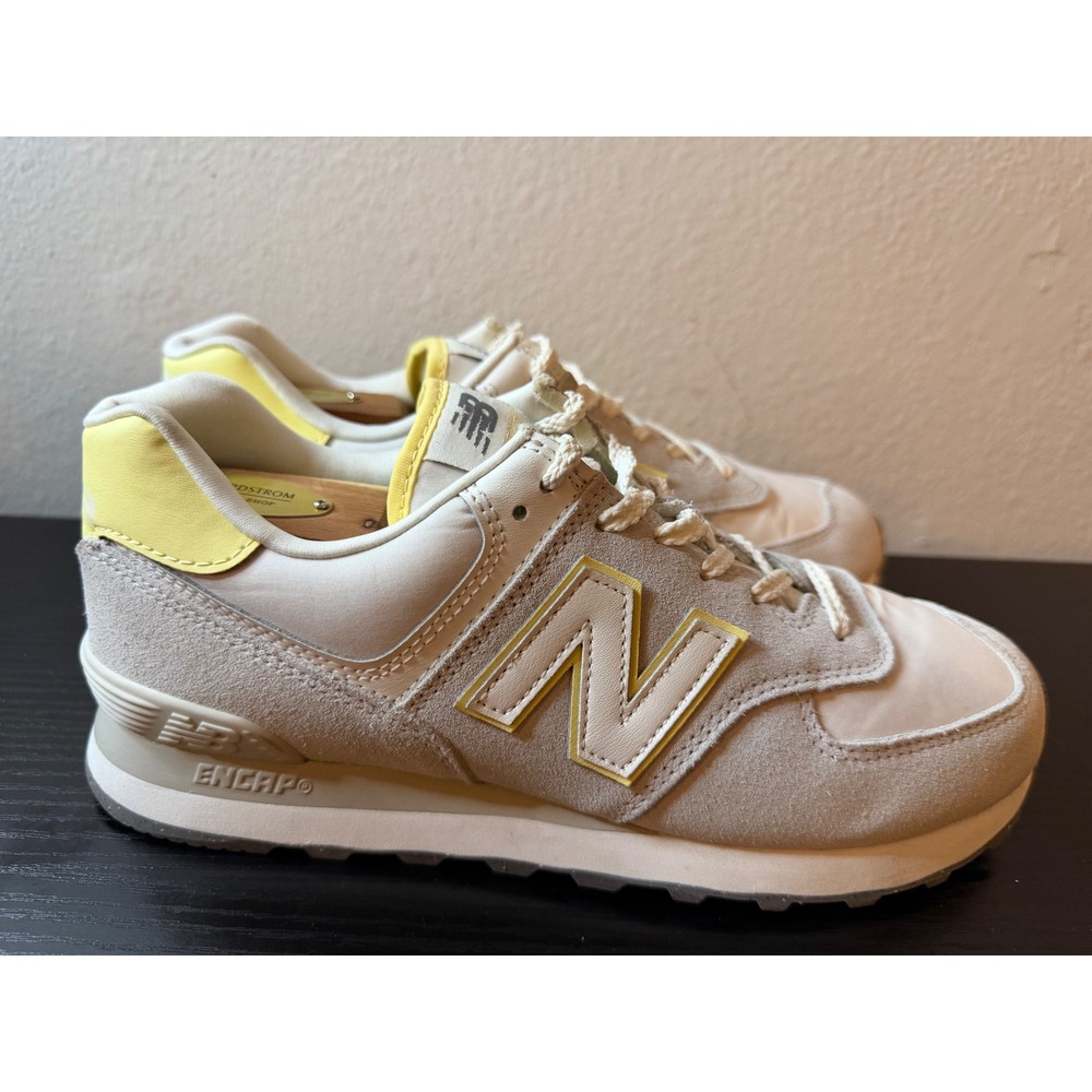 New Balance 574 Women Size 9 Cream Yellow Suede Low Top Sneakers WL574QD